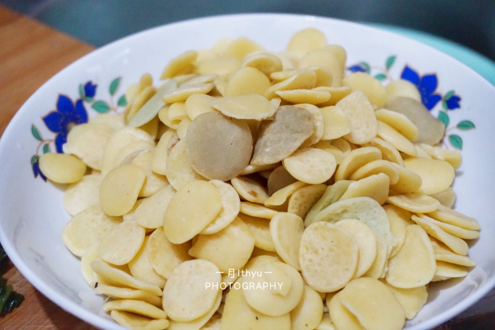 你吃过皖北特色豆饼吗简单的干煸就非常好吃