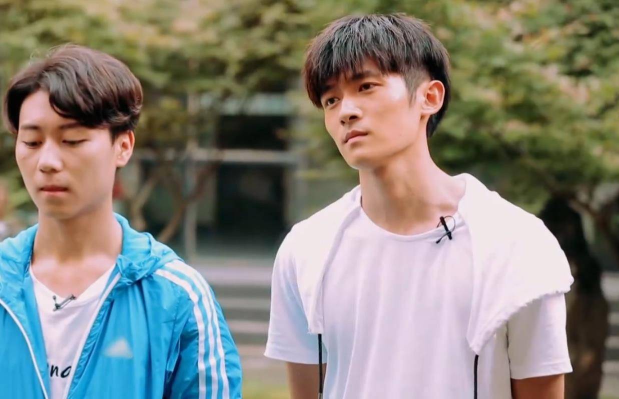 心疼葛洧吟!再看《一年级》,佟梦实太自私了