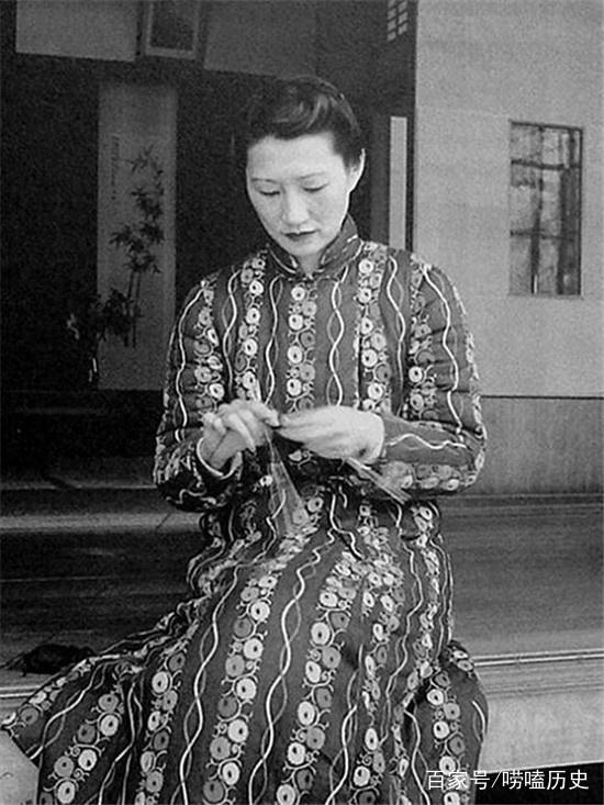 八张照片揭露"赵四小姐"真容!_张学良