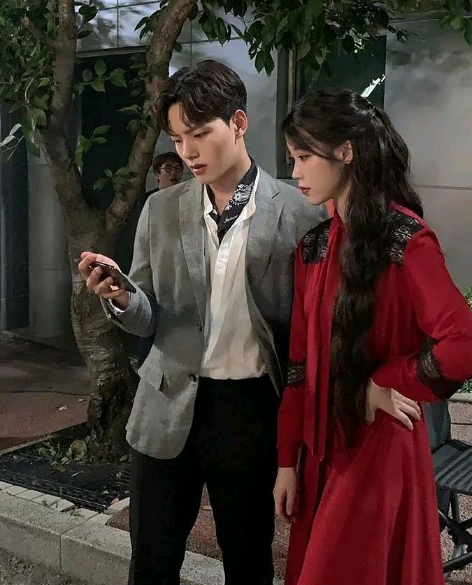 8年前捧日之月当初的小演员赚足了眼泪如今个个都是主角