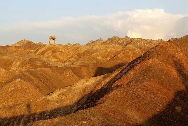 陇上传说73丨三危山和鸣沙山