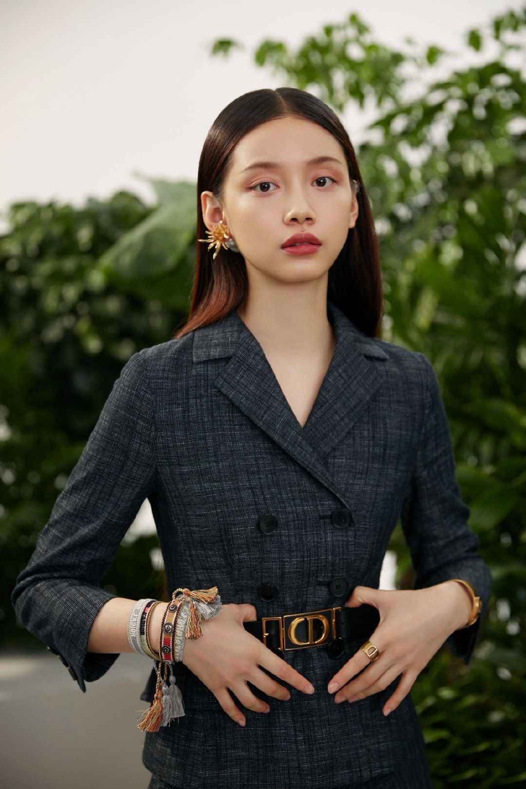 模特孙伊涵演绎dior迪奥时尚大片 感受盎然生趣