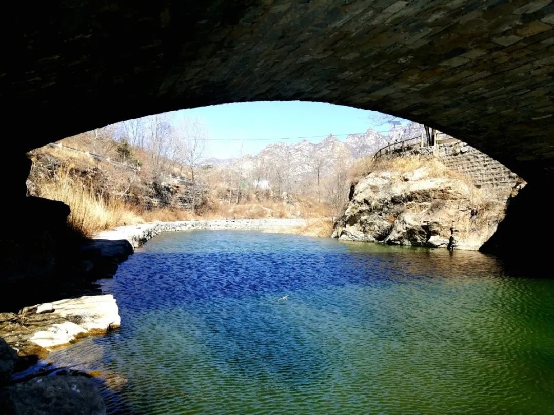 大美龙泉关,山水平石头!