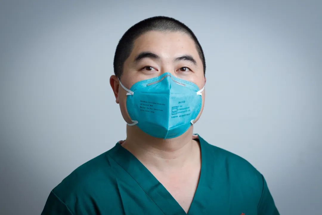 援鄂英雄61张英武把自己的事情做好为早日战胜疫情贡献自己的力量就