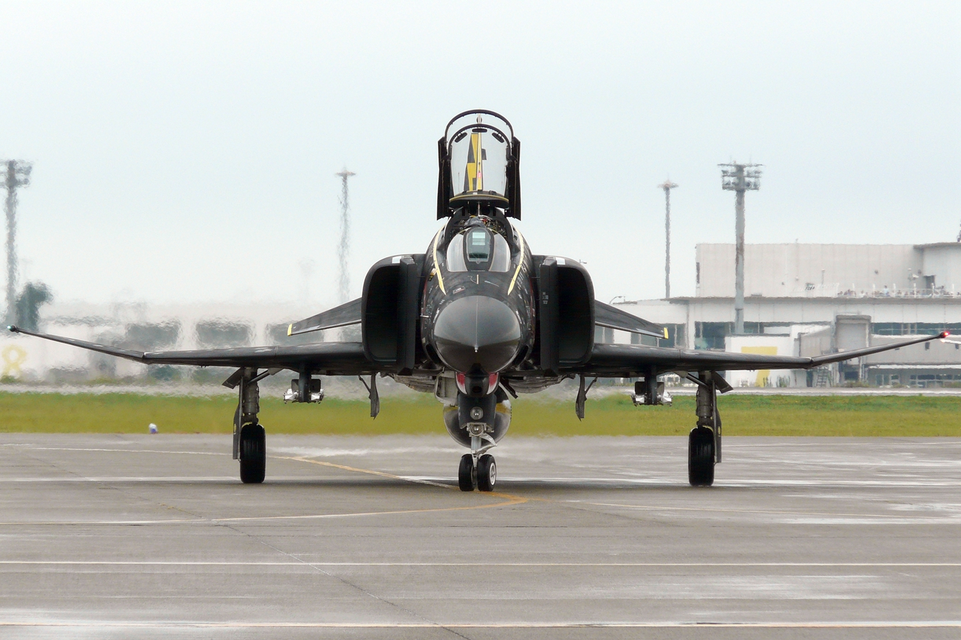 深不可测的三菱重工50年前的光辉时刻f4ej战机连产上百架