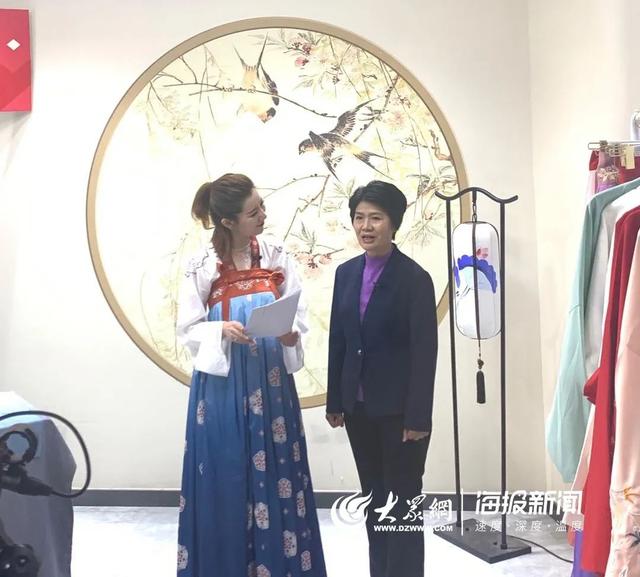 山东菏泽"硬核"女县长身着汉服直播"带货",为家乡拼了_曹县