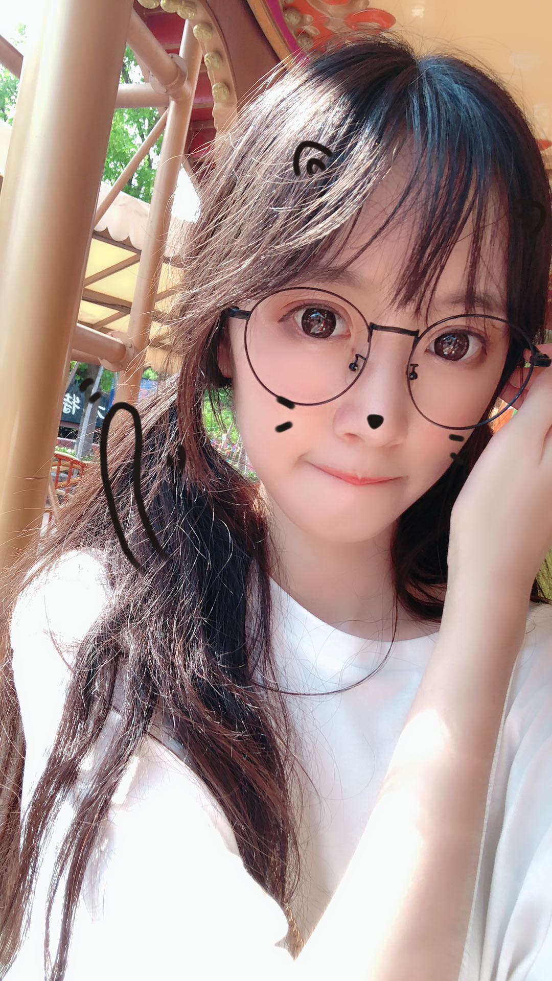 王者荣耀瓜妹入驻虎牙!首秀日撞上孤影生日,看了照片网友:恋爱了_直播