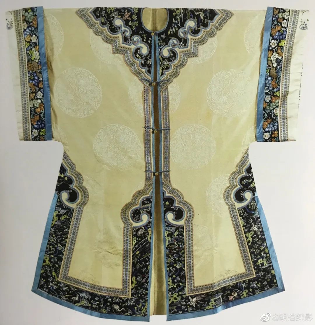 祥云落地肩上云彩的艺术探源禅衣汉裳