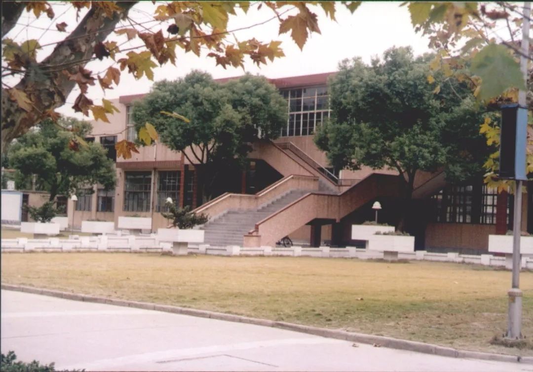 3000高中生震泽中学老校区6月完工