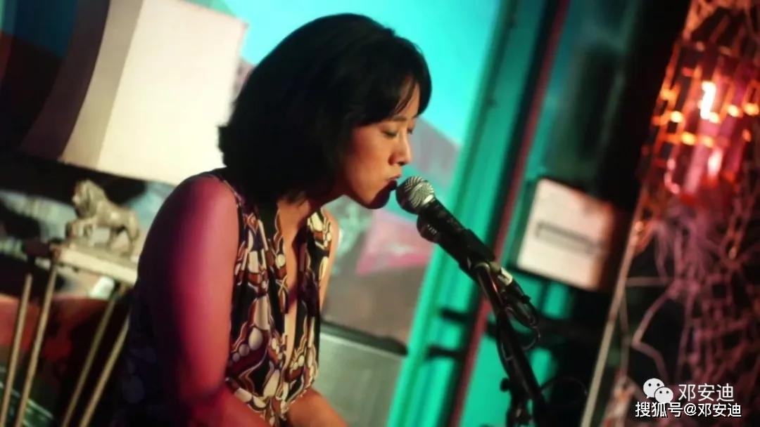 《绿岛小夜曲》有多种翻唱版本,包括邓丽君,甄妮,蔡琴,高胜美,费玉清