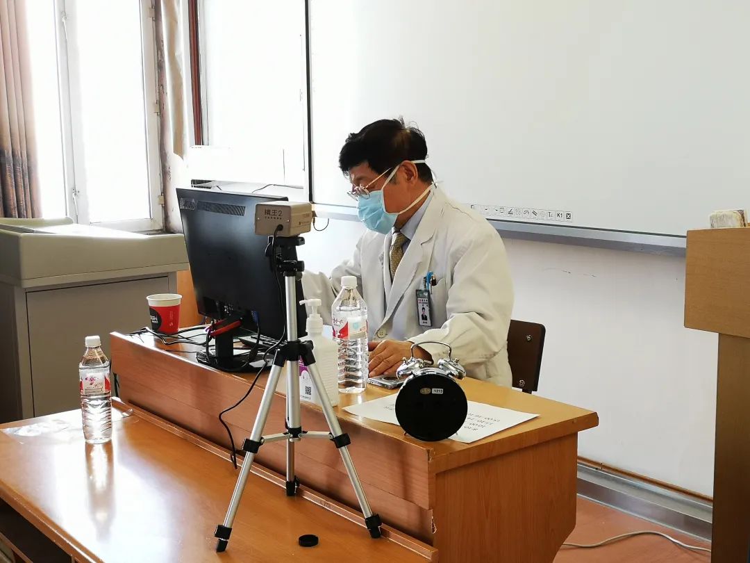 网课来袭之际老师们都默默做了什么