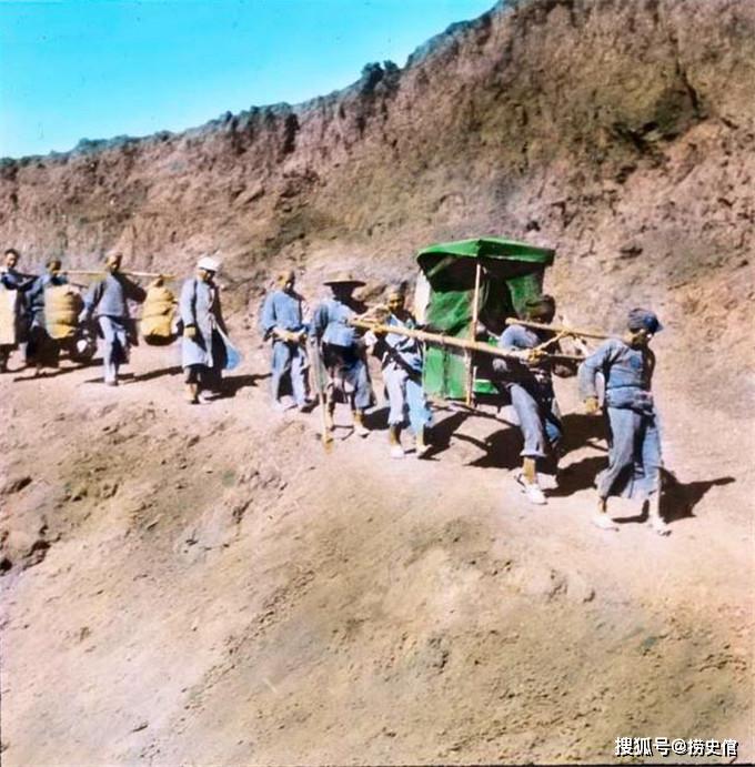 1949年建国前的贵州石门坎看上去贫穷落后却肩负着多种使命