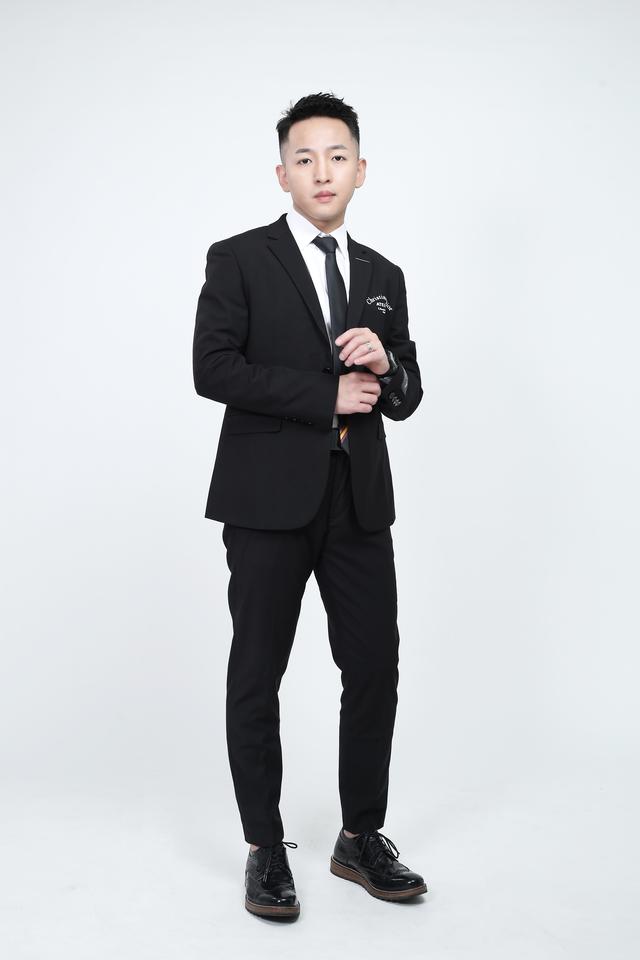 老撕鸡代言vivo风光无限,谁能想到他曾经是一个保安?