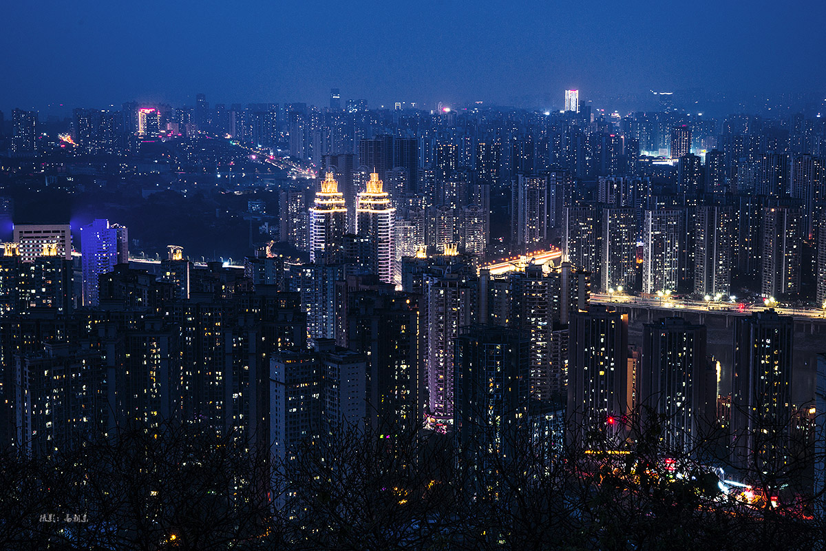 一组最新的重庆沙坪坝江北夜景,有你熟悉的地标吗