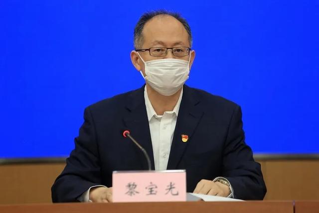 政府办公室副主任罗卫星,市卫生健康委副主任赵连,市民政局副局长周克