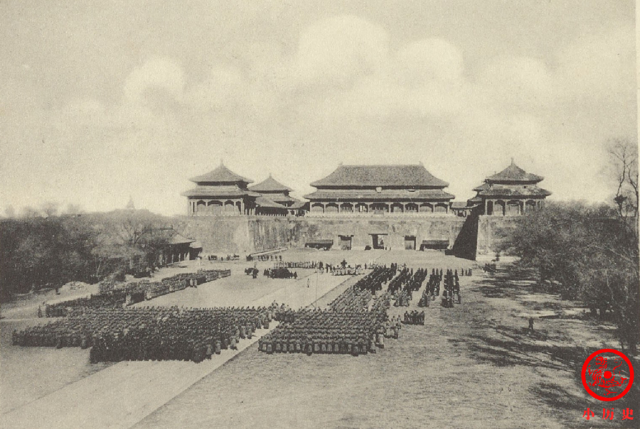 原创晚清老照片八国联军占领下的紫禁城和皇家园囿慈禧住处遭围观