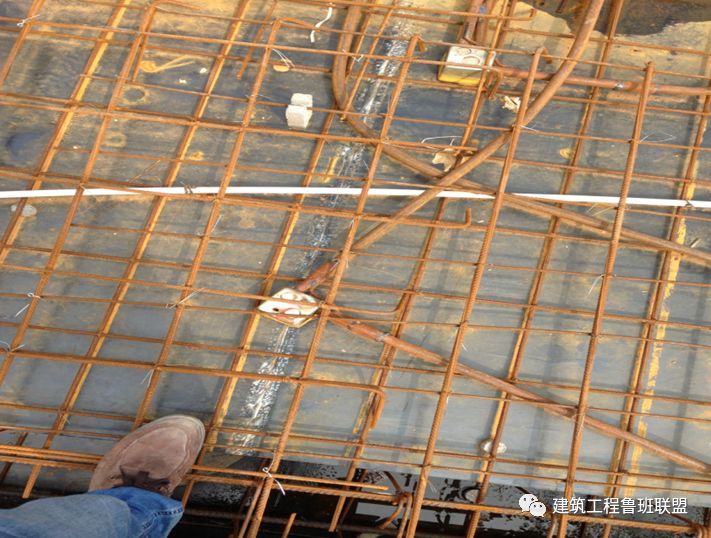 ibe线盒预埋确保合格现场这样干