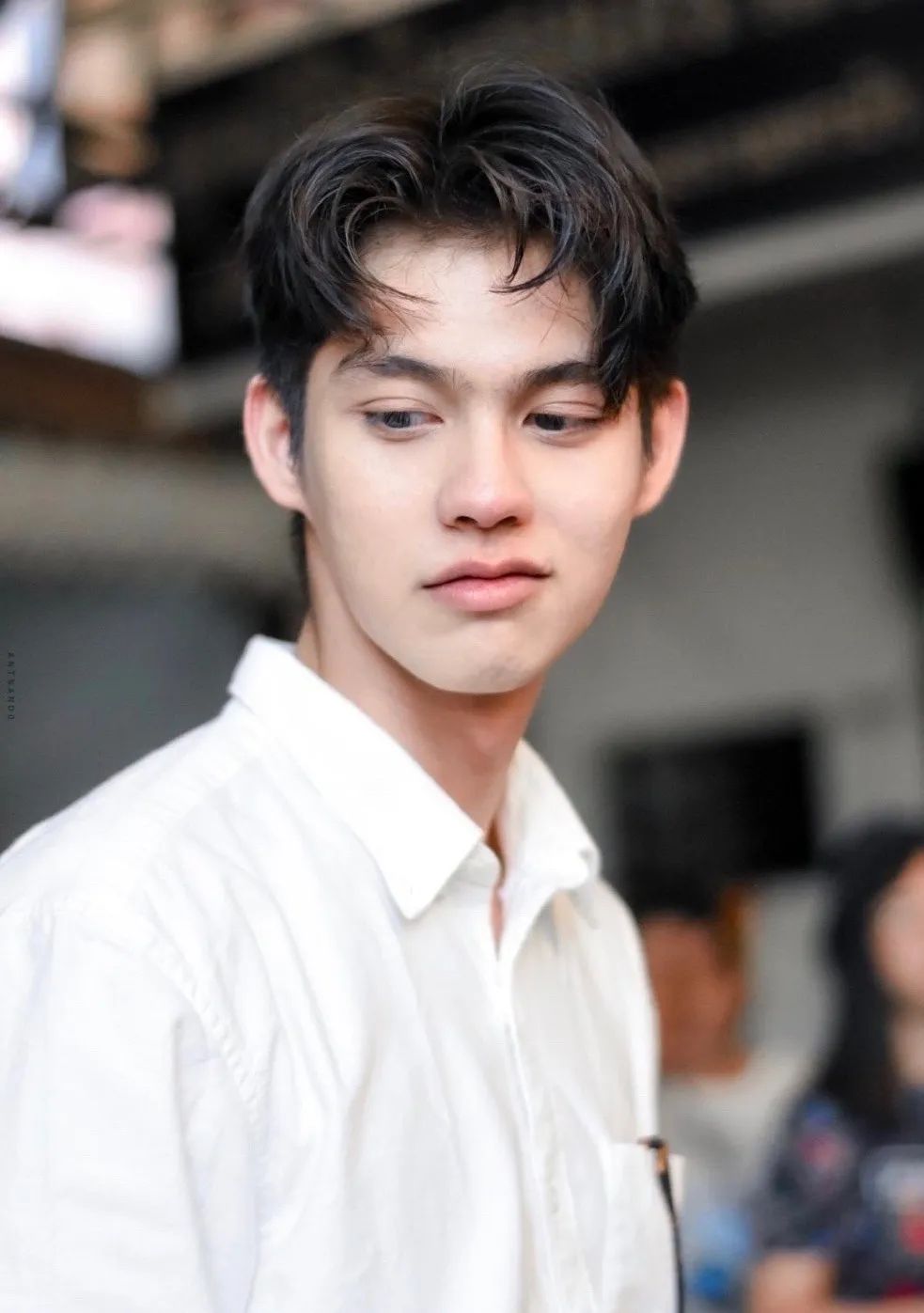 《假偶天成》里这个小哥哥,颜值太让人上头!_bright