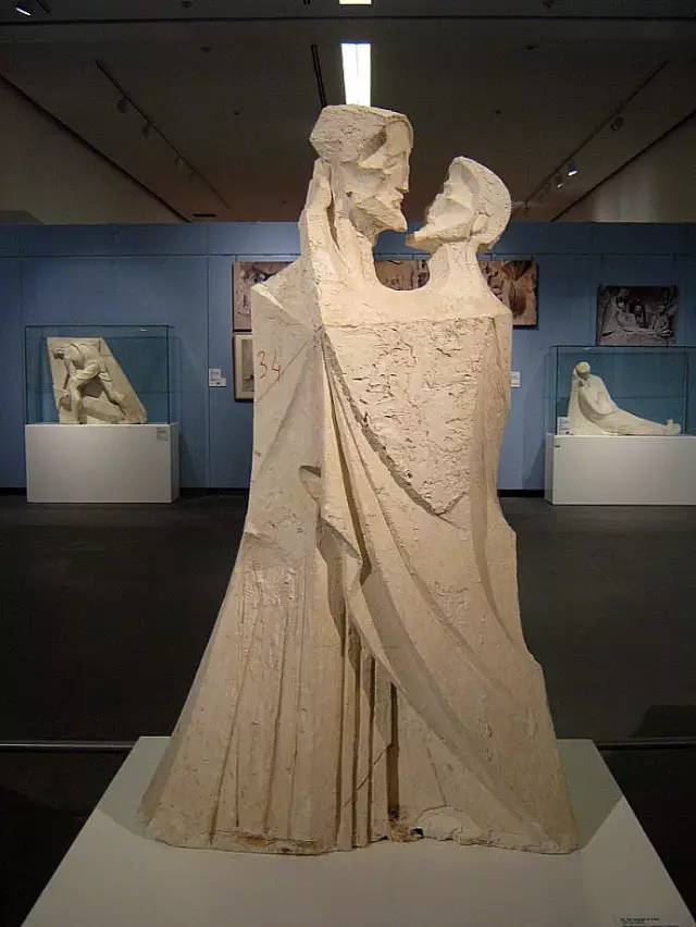 西班牙现代雕塑大师苏比拉克