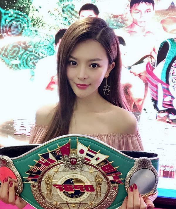 摸过泰森肌肉的中国女主持,曾有"小李湘"之称,现单身想嫁黑人_周薇