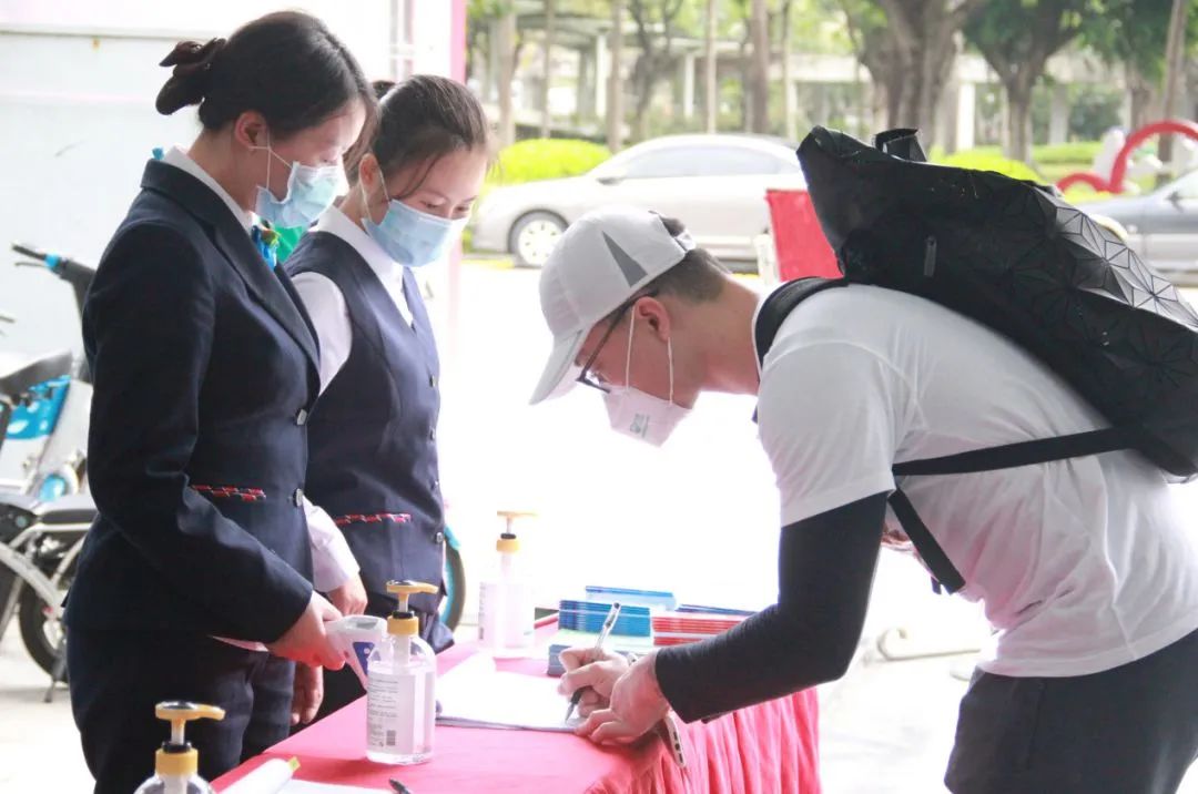 运动健儿们,南沙体育馆开放啦!