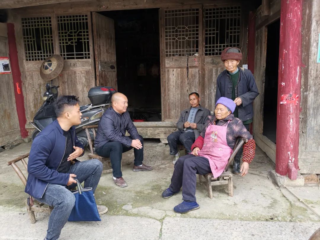 脱贫攻坚路上的人大担当