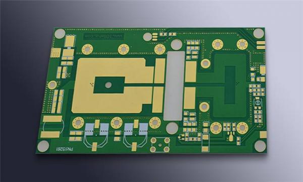 四,pcb打樣pcb打樣需要幾十道工序(如:開料,鑽孔,沉銅,線路,電鍍,蝕刻