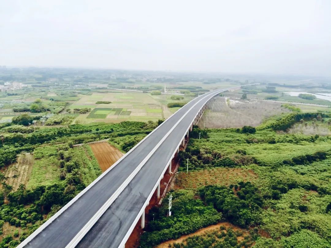 好消息这条途经湛江多镇的高速将在5月全线通车