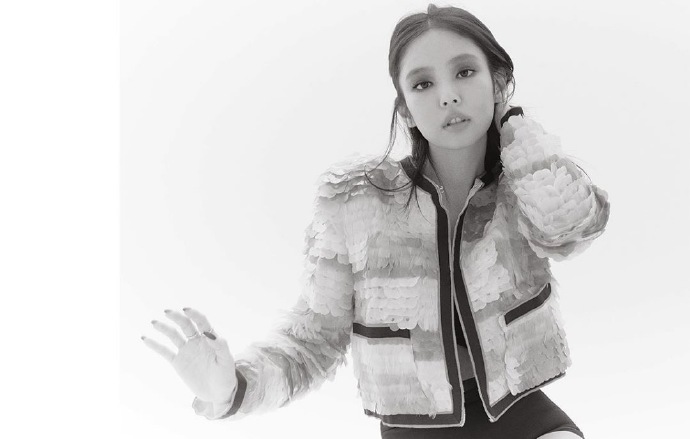 黑白风居然也可以这么女人味jennie时尚大片公开