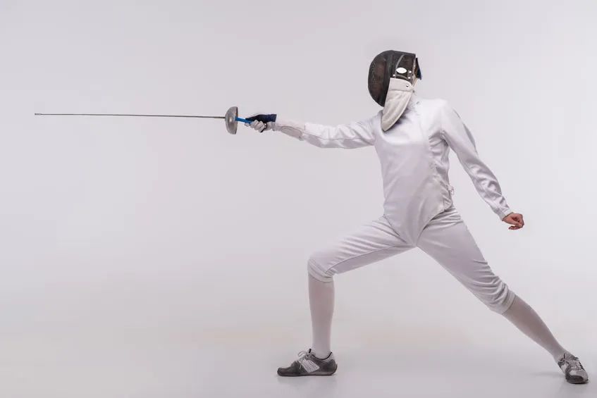 中国重剑队3名队员确诊为什么运动员易感染新冠病毒