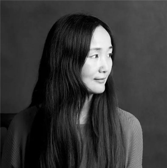 艺术家 杨雁翎杨雁翎 / yang yanling 1997年毕业