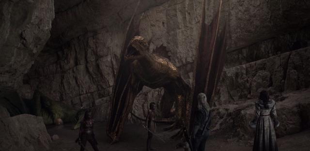 除了一大票特有的怪物以外,《猎魔人》中也有常见的龙,精灵,树精,矮人