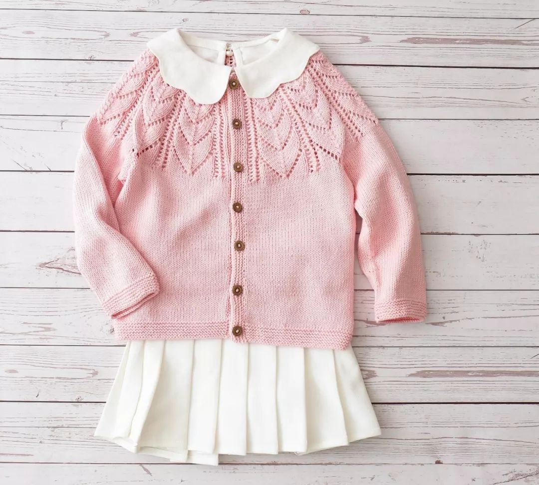 新款儿童育克镂空花开衫编织教程,孩子穿上太漂亮!
