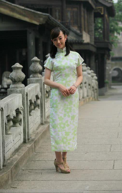被于正批又傻又白痴的张檬穿上旗袍后却美得这么惊艳