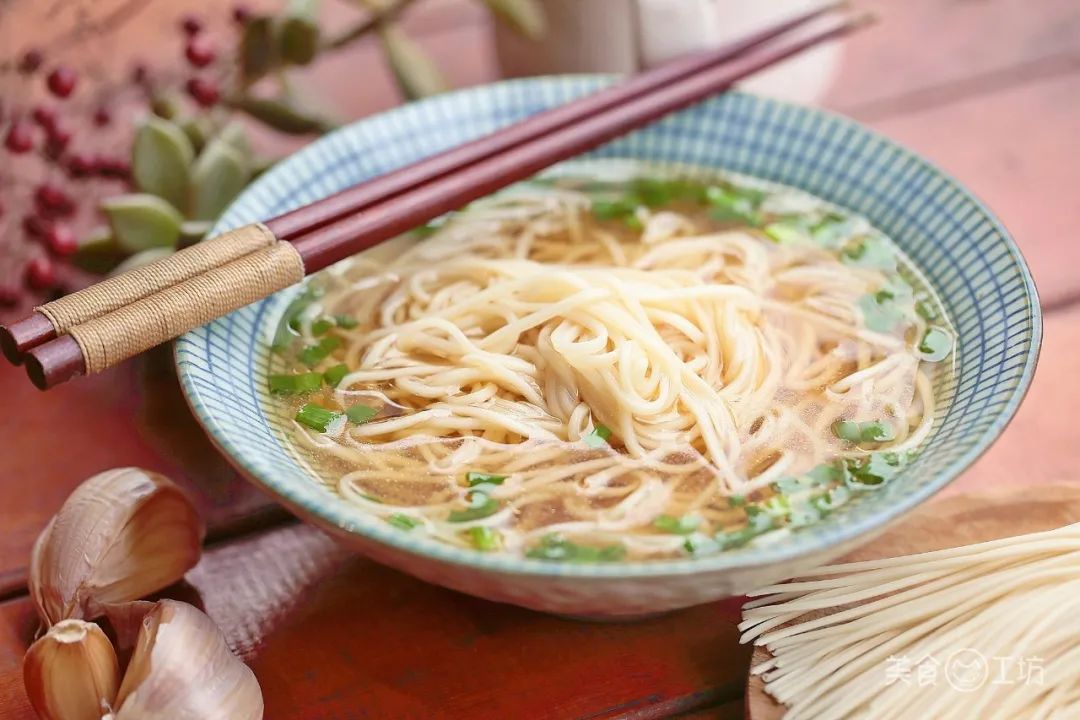 不用浇头没有小菜这面照样爽滑鲜美真的太香了