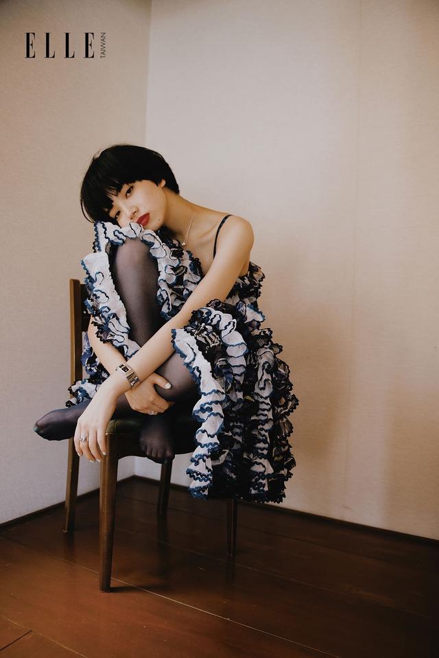 原创小松菜奈曝新恋情携绯闻男友冲上热搜厌世脸cp成真啦