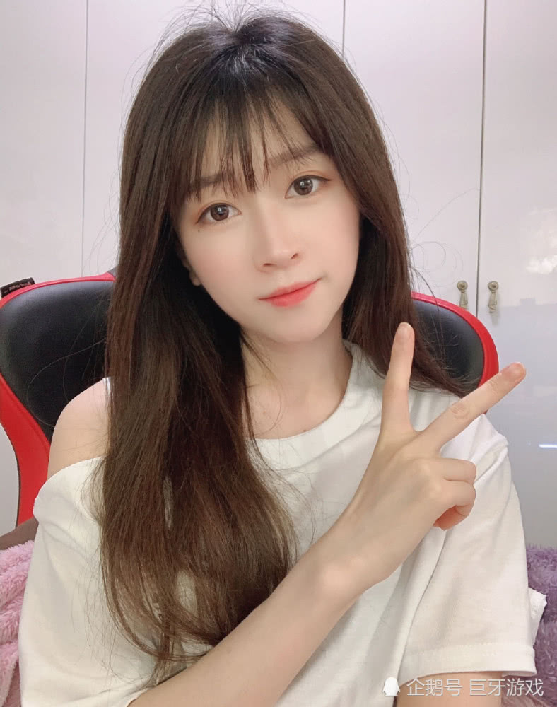 dota2解说ams造型百变,观众直言游戏解说第一_直播