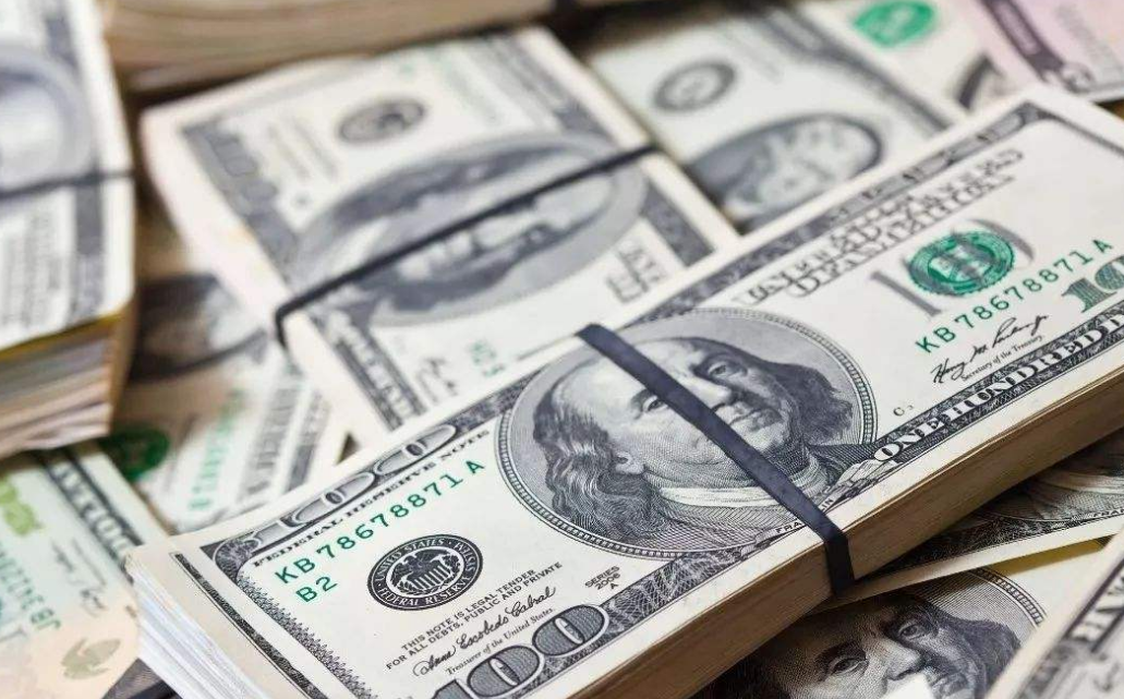 美元霸权早已引得各国不满我国率先抛售千亿美债多国跟进效仿