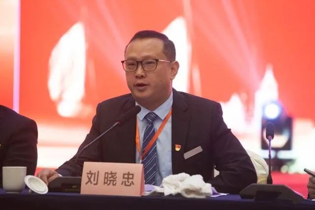 市上统一安排,3月初召开全体职工大会,总经理刘晓忠主持并发布开工令