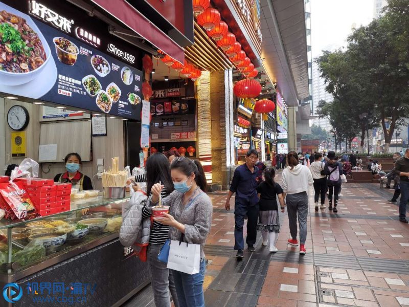 重庆八一路好吃街香味渐浓人气回升