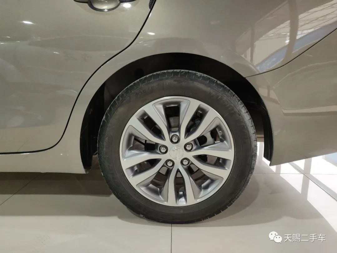 别克英朗19款18t自动互联精英型国vi