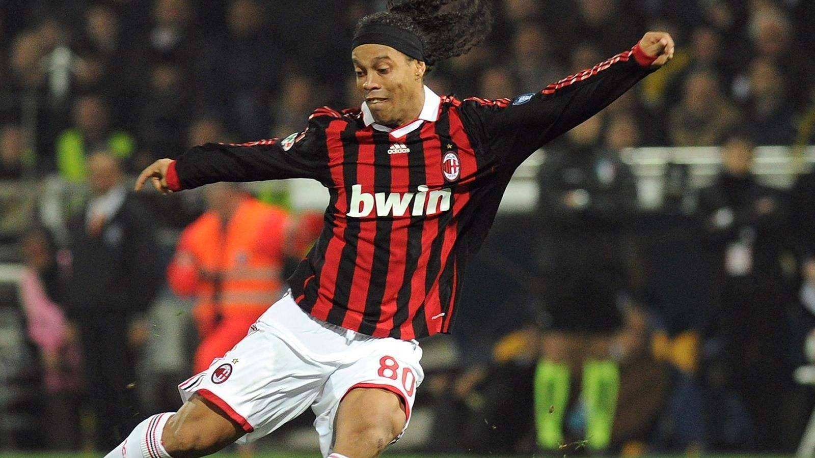 小罗40岁生日快乐如果你爱足球怎么会不爱罗纳尔迪尼奥