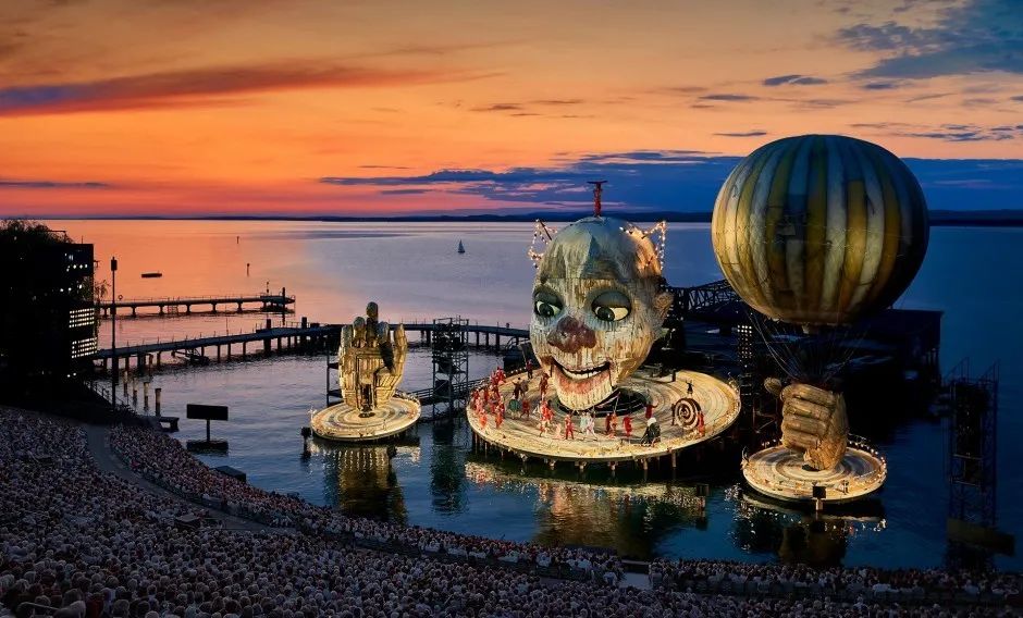 2019-2020《弄臣》如今,布雷根茨艺术节(bregenzer festspiele)已成为