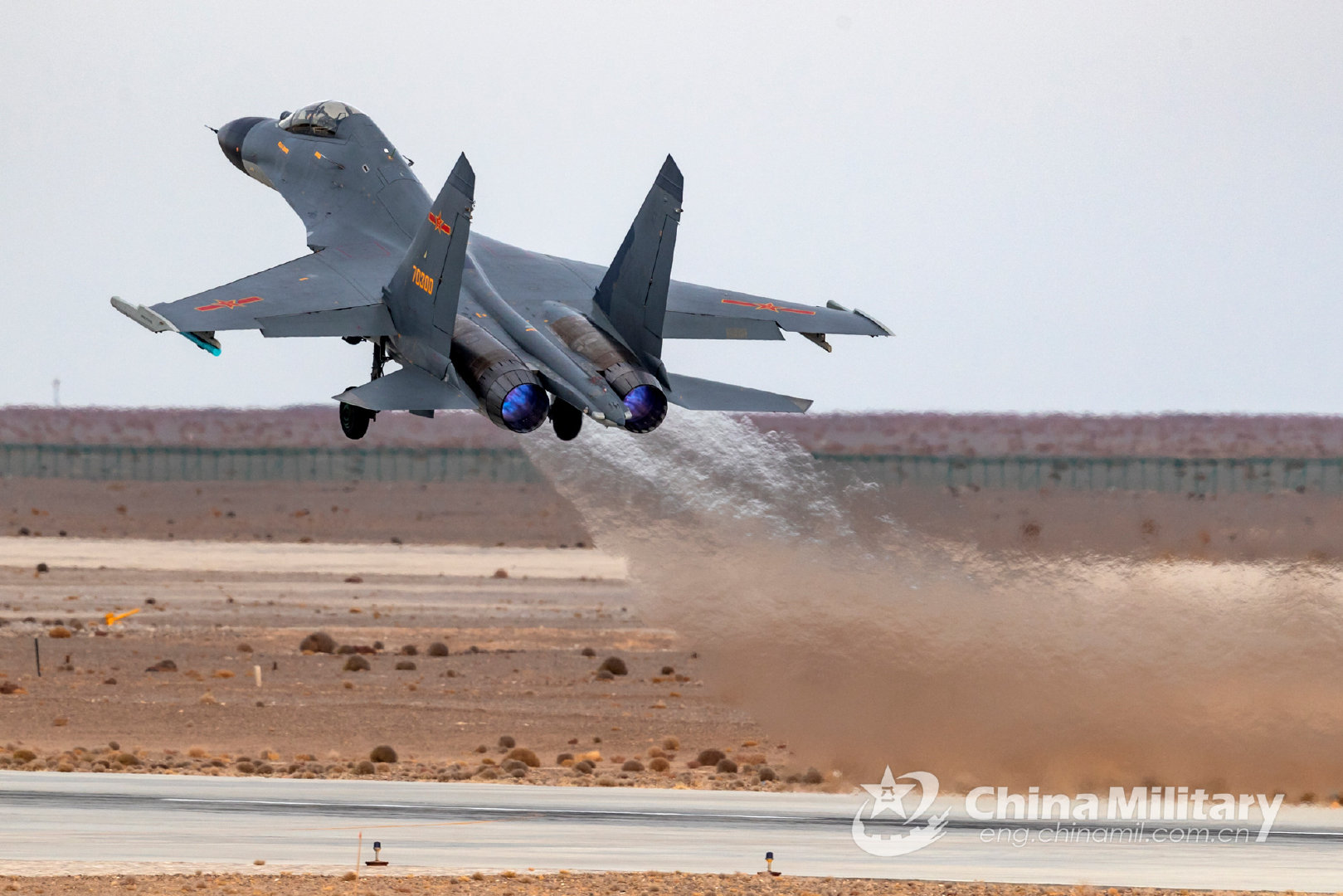 原创历史性时刻苏27来华表演拉开中国建设现代化空军的序幕