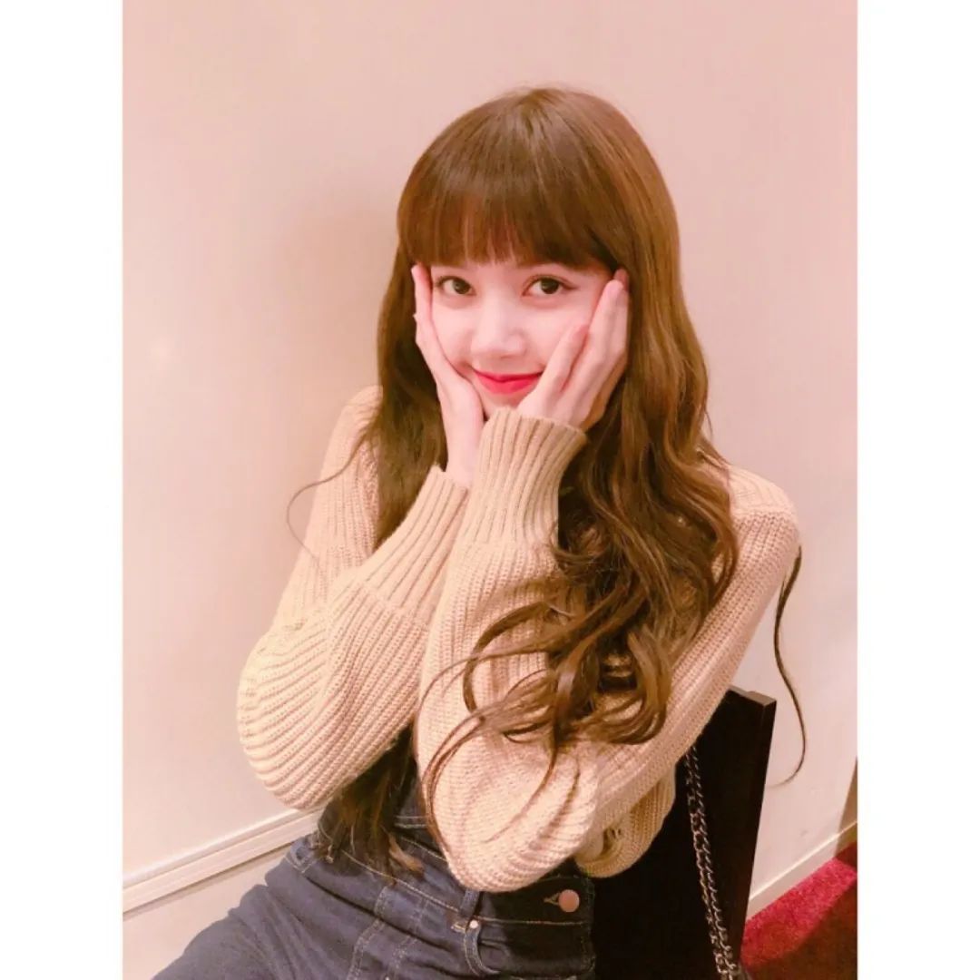 blackpink头像lisa可爱图片