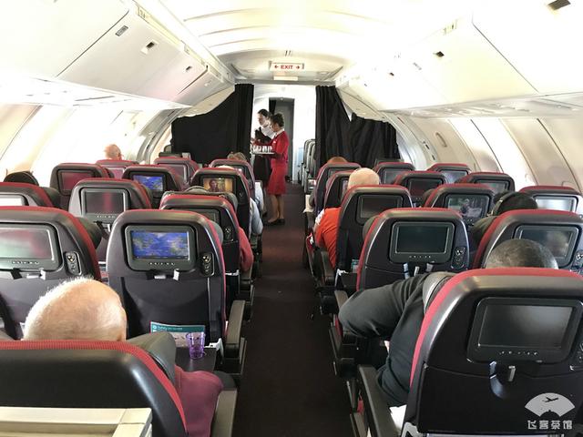 就像强力推荐a380的上层经济舱一样,747的上层如果有经济舱也强力推荐