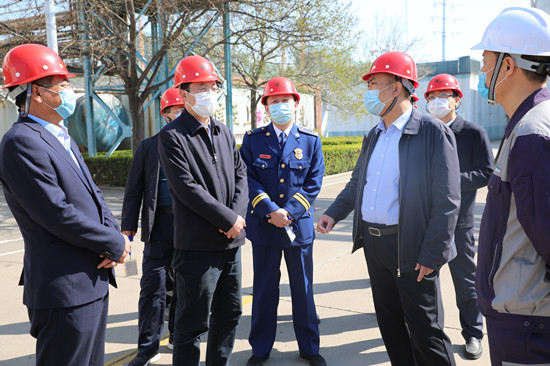 人民网潍坊3月22日电 22日上午,寿光市委常委,副市长乔日升带队对疫情