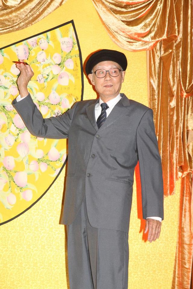 香港第一代电视小生梁天病逝享年87岁