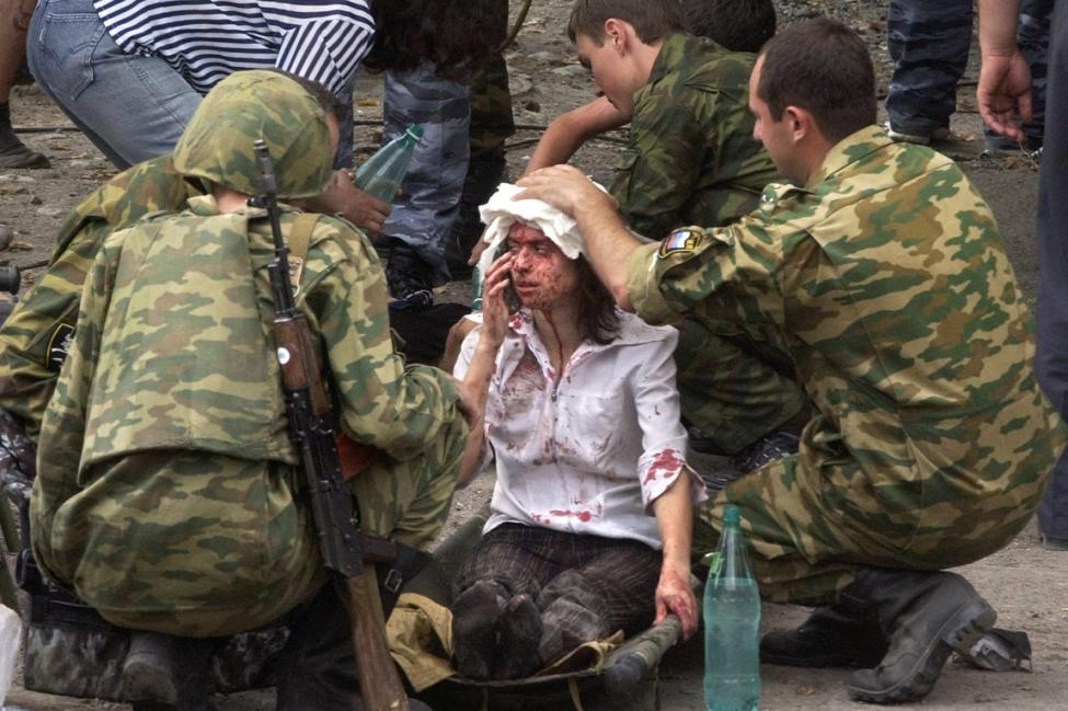 别斯兰事件上千人被暴徒绑架俄军营救失败俄政府被批无能