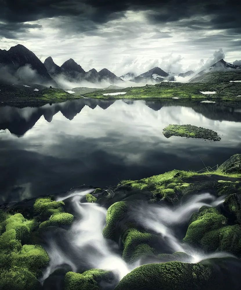 现代影像高山摄影师maxrive雄浑壮丽的风光摄影激发人与自然关系的